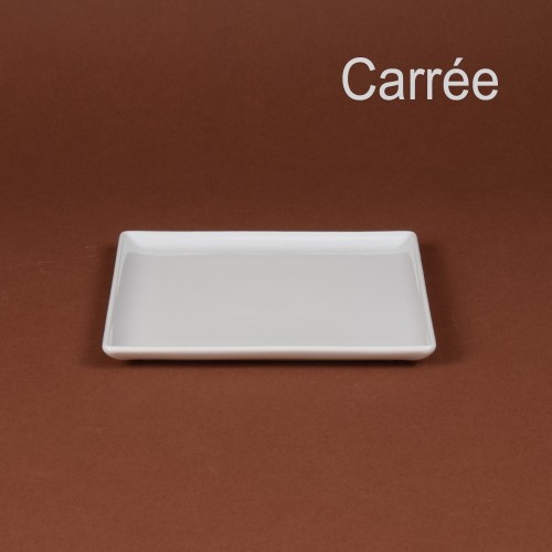 ASSIETTE CARREE  20.5 CM. //