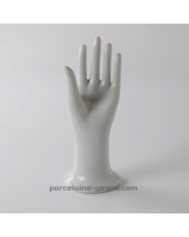 BAGUIER FORME DE MAIN HT 21.4CM /