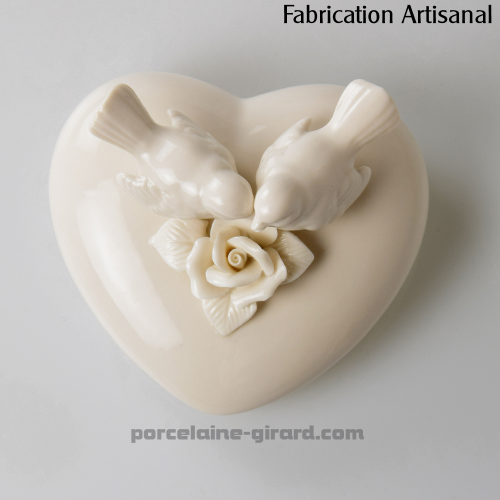 DUO OISEAUX SUR COEUR. DIA 12.3XHT6.6CM /
