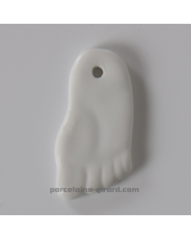 PENDENTIF PIED DE BEBE 5 X 2.5CM /