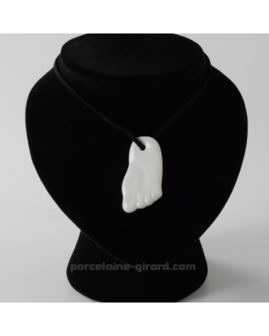 PENDENTIF PIED DE BEBE 5 X 2.5CM /