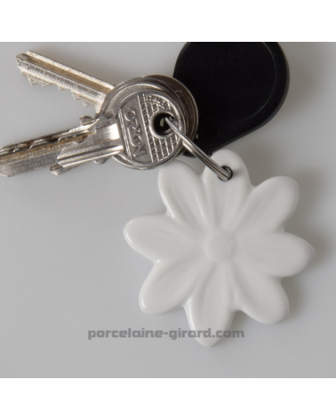 PENDENTIF MARGUERITE DIAMETRE  5.3CM  /