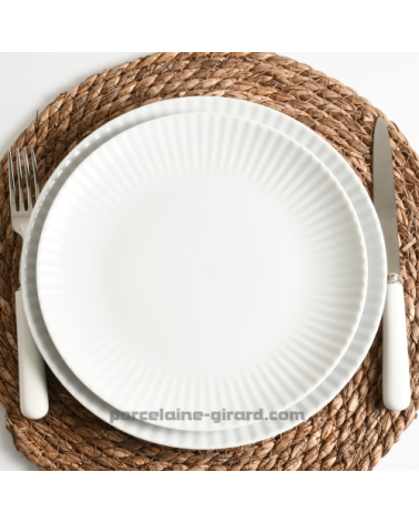 ASSIETTE PLATE 24 CM COQUILLE