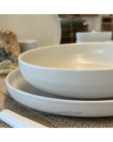 ASSIETTE CALOTTE RITA 22CM DE COULEUR CREME EN GRES/